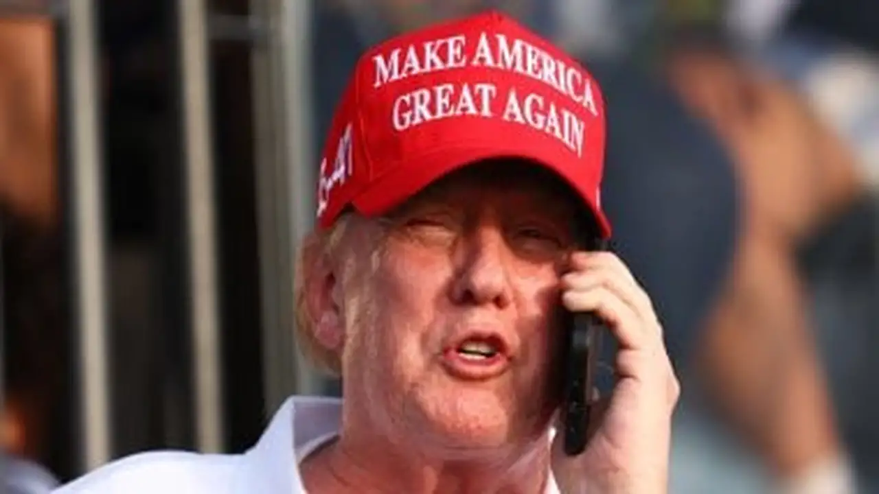 جدل في الأوساط الأمريكية بعد انتشار رقم هاتف ترامب الشخصي للعلن